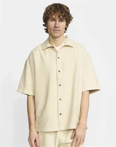 Revolution - Oversize Skjorte - Offwhite